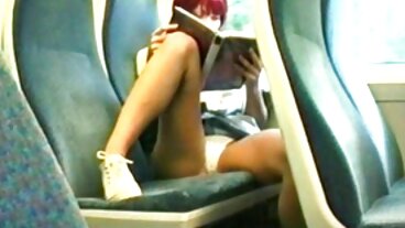 Il pagliaccio ragazze belle nude rampicante martella la MILF