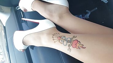 Inked Ivy Lebelle si inserisce una BBC nel culo donne belle nude video