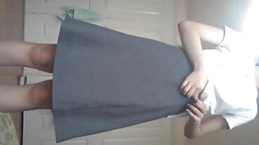 Pompino in gola profonda pre-allenamento per Stepson belle tettone nude