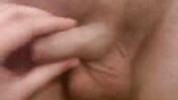 Alla bellezza una bella donna nuda Haley Reed piace il suo culo a bocca aperta!