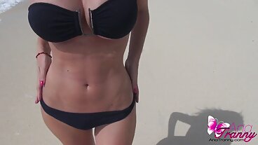 La bionda MILF è fuori belle signore nude per Fresh Meat
