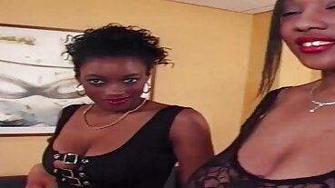 Brazzers: belle troie nude Dottore, sbavo troppo con Gina Varney OnPornHD