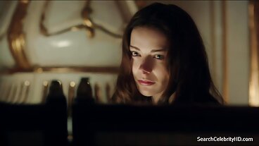 Lucky dude segna con le donne più belle nude il bibliotecario più forbito e perverso della galassia