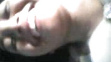 Stepson coglie l'occasione per scopare la sua bella darvi nude matrigna